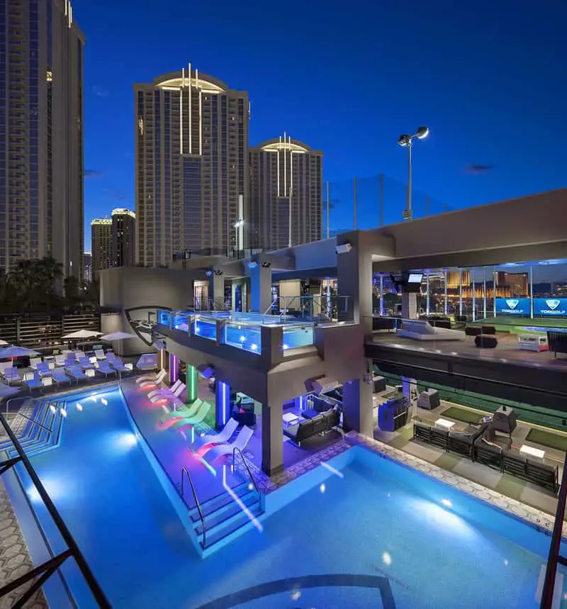 11 Best Pools in Vegas Non