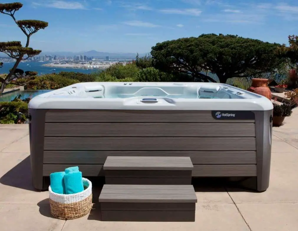 7 Worst Hot Tub Brands To Avoid 2021 (and 5 Most Reliable Alternatives)