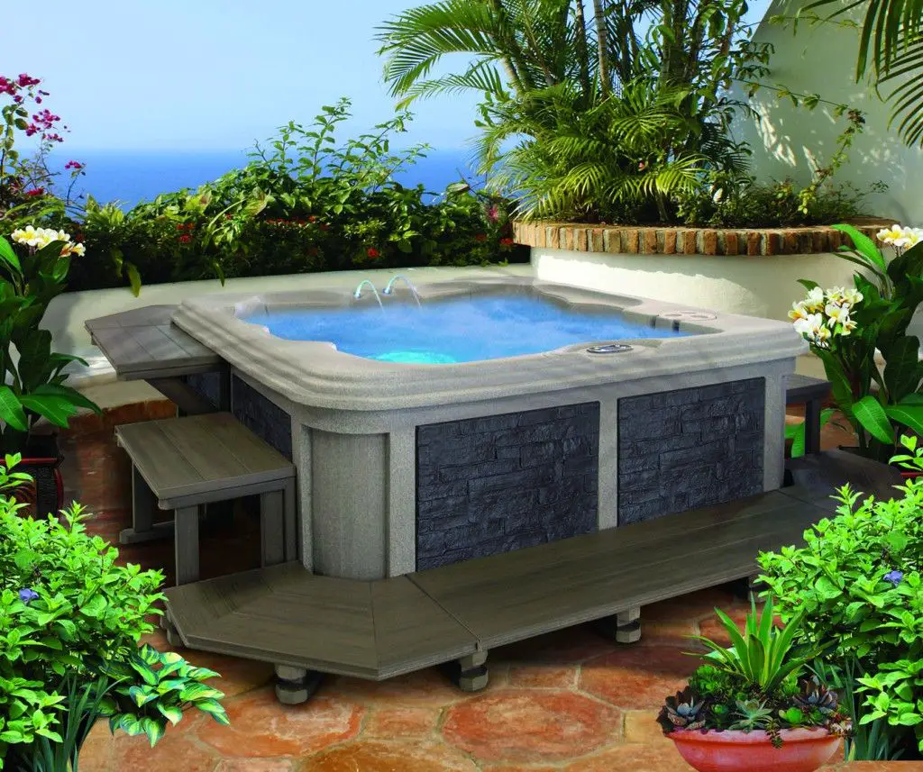 Backyard Designs With Hot Tubs