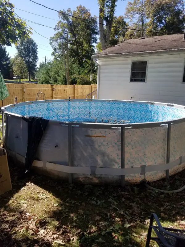 Coleman above ground pool 18ft a round 46inch deep for Sale in Palmyra ...