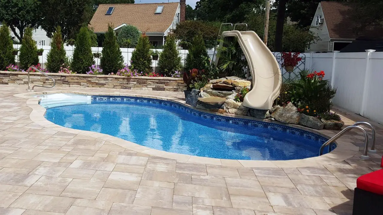 Does My Pool Have a Leak?