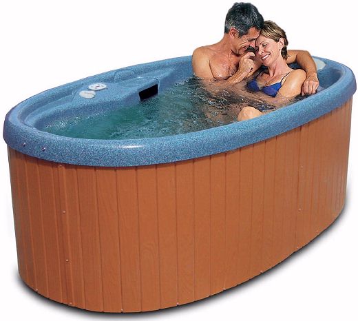 Duo hot tub. 2 person + free steps &  starter kit. Hot Tub AW