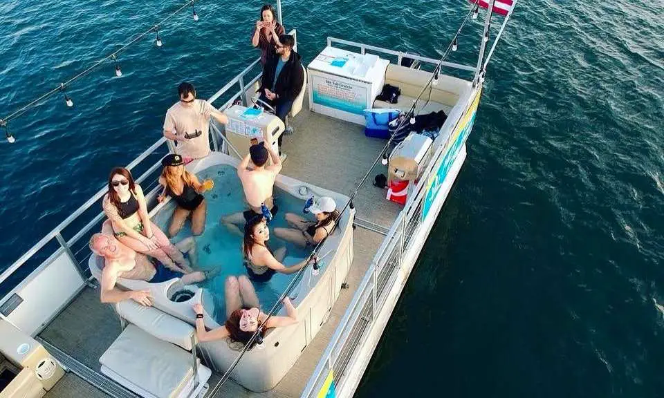 Enjoy a Hot Tub Cruising Boat in San Diego