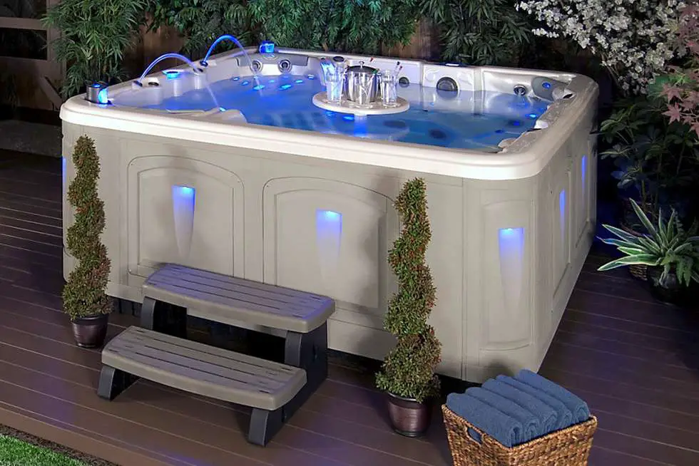 Hot tub for sale UK: why should you buy one?