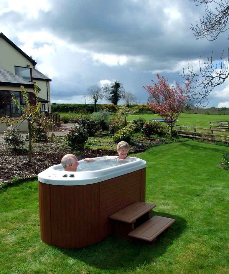 Hot Tub Reviews and Information For You: Reasons to Choose 2 Person Hot Tub
