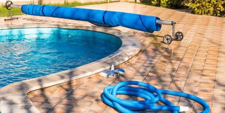 How Do Solar Pool Covers Work?