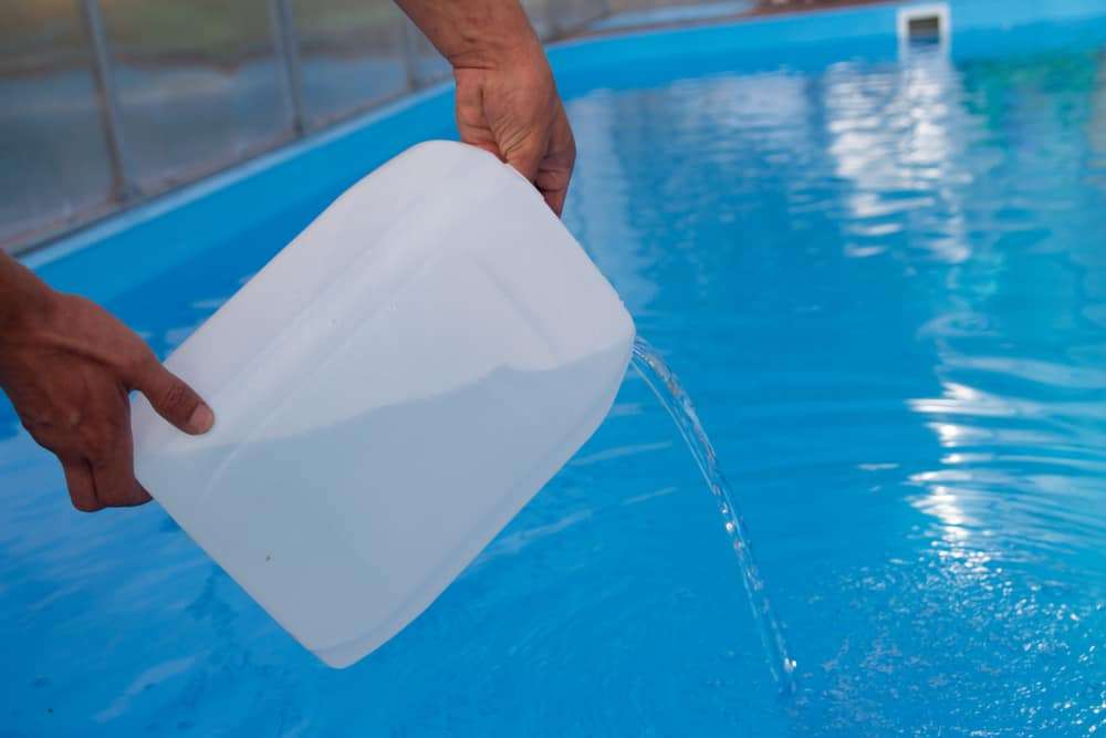 How Much Bleach To Add To A Pool? (Find Out Now ...