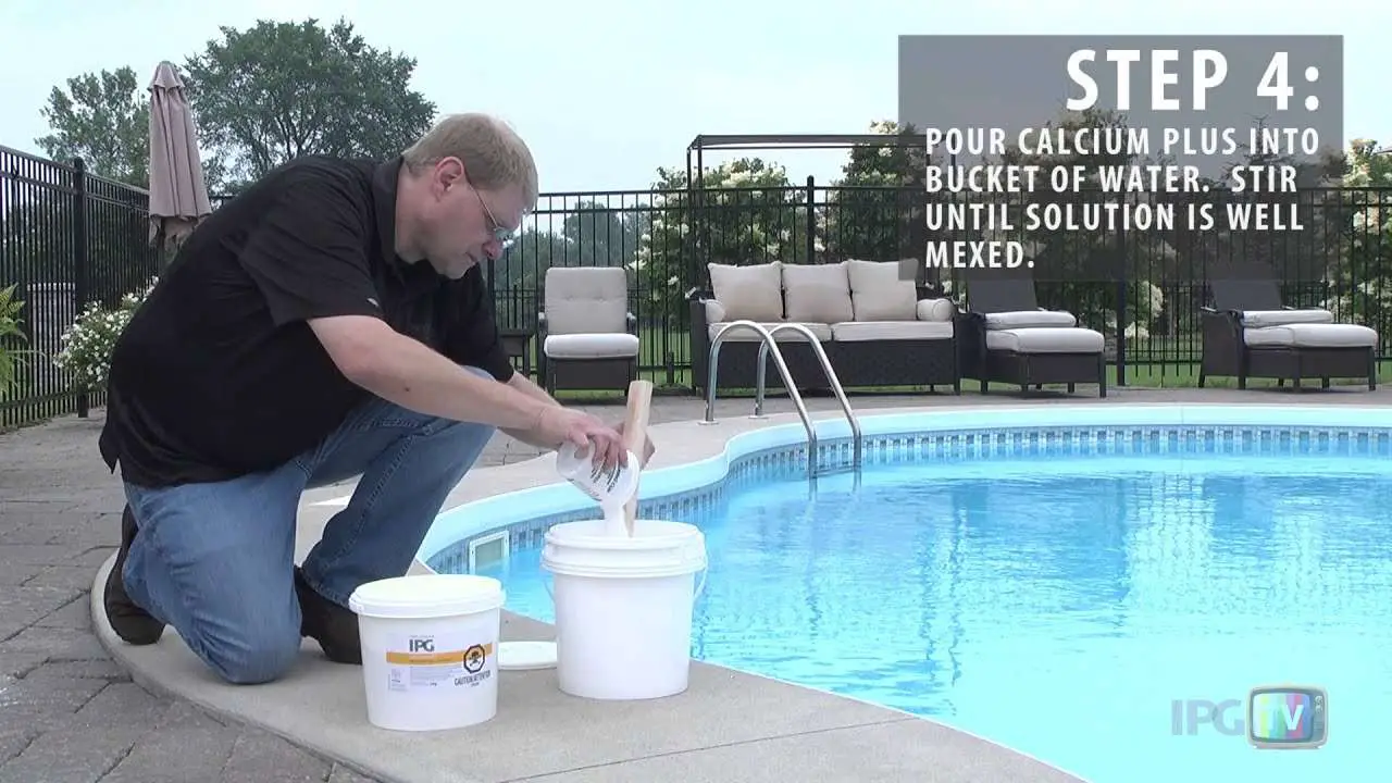 How to add calcium to your swimming pool