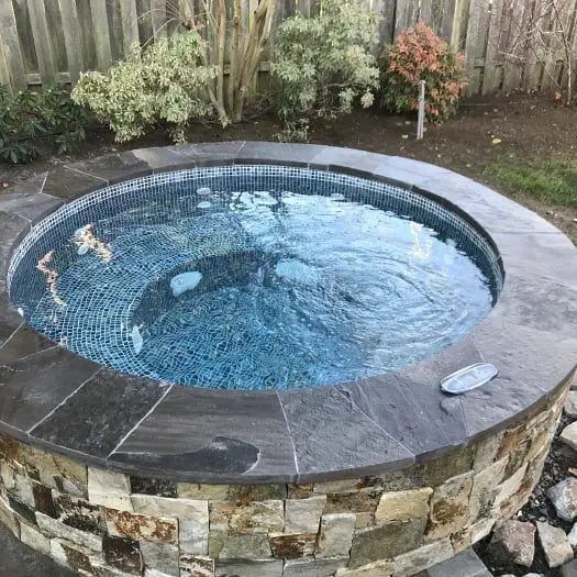 how to build your own hot tub in