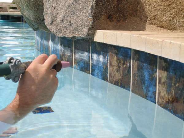 How To Clean Pool Tile With Vinegar / Clean Tile Grout ...