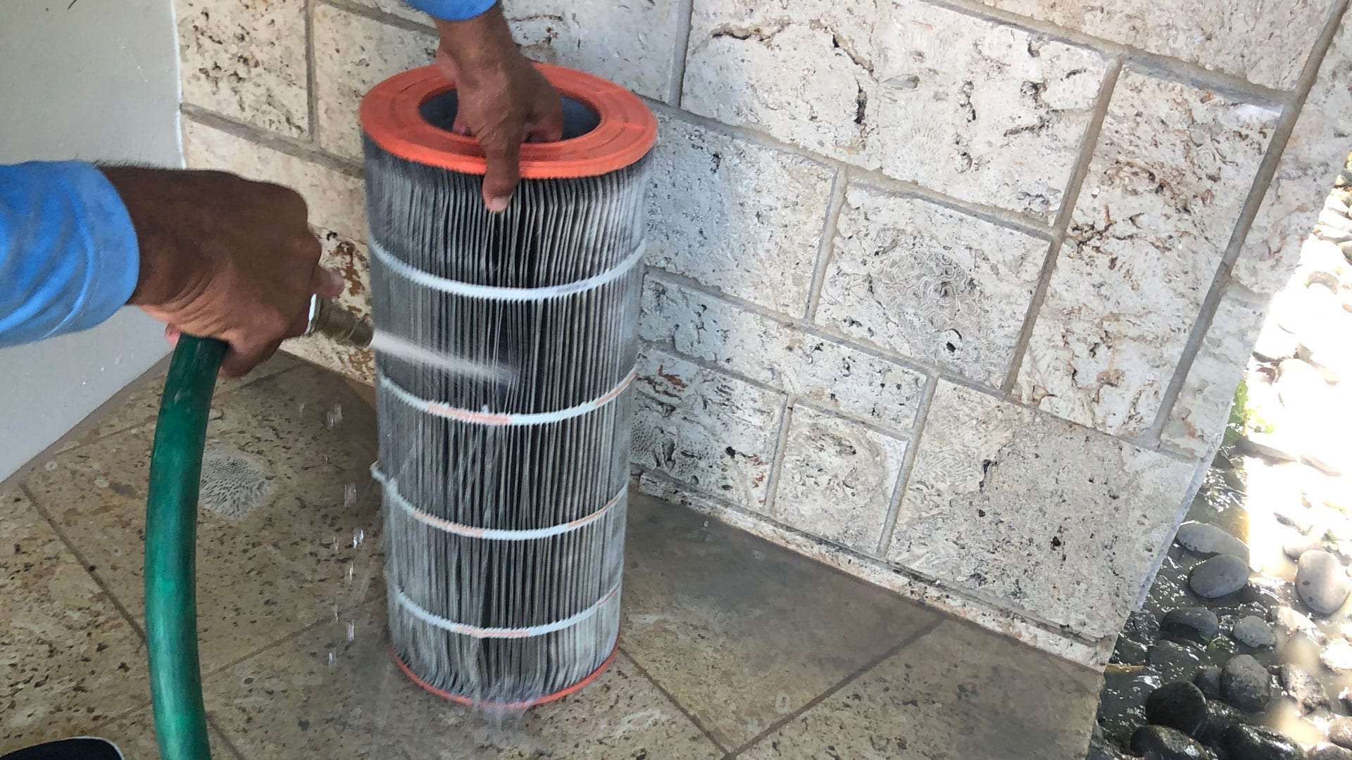 How To Clean The Pool Filter