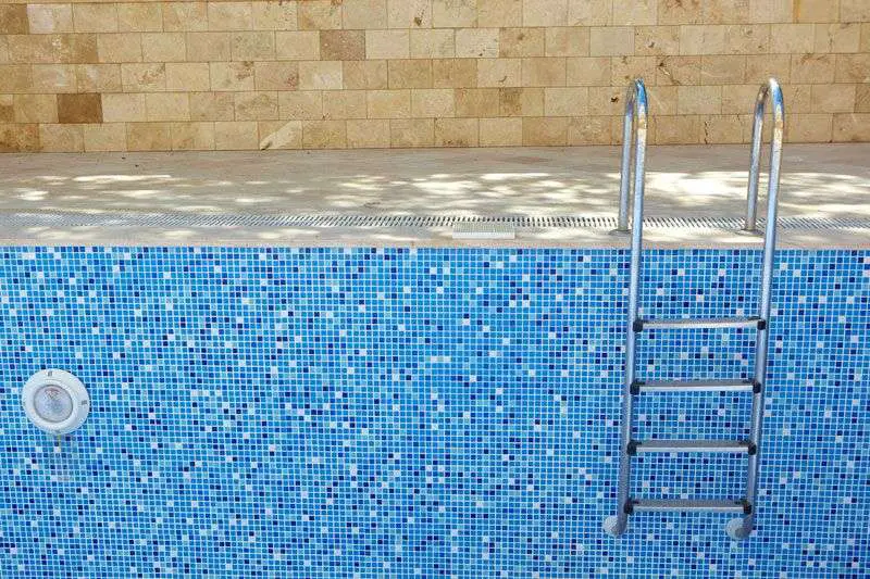 How to Clean Your Poolâs Tile at the Waterline