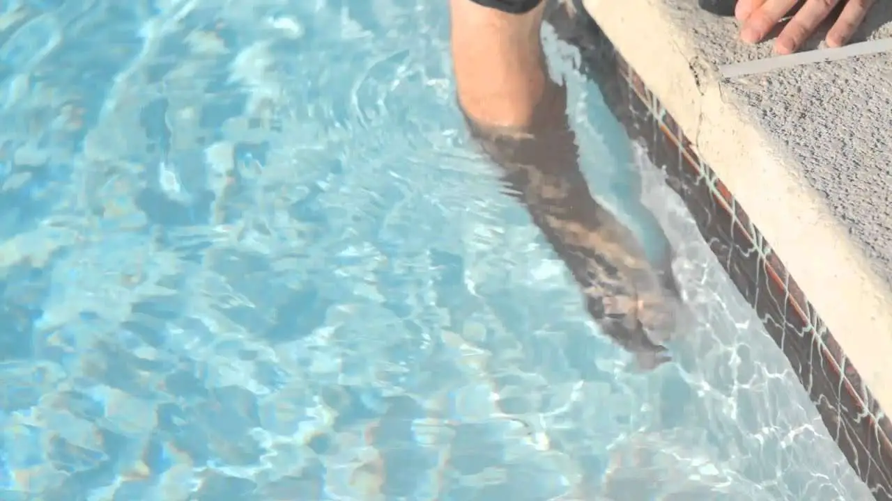 How to Find a Leak in a Swimming Pool Vinyl Liner : Pool Maintenance ...