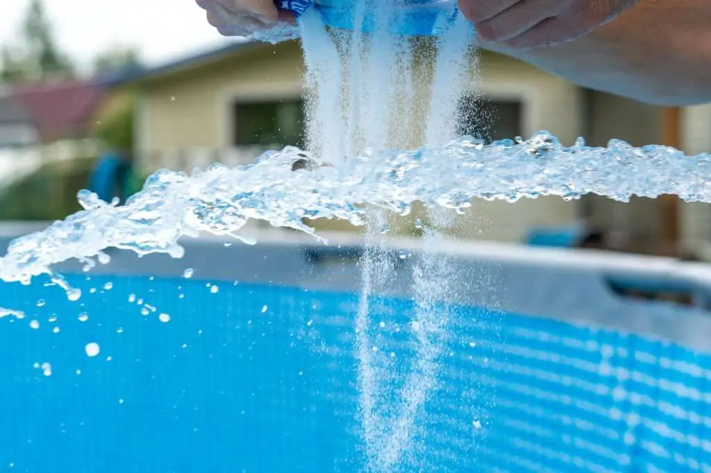 How to Reduce Cyanuric Acid in Pool