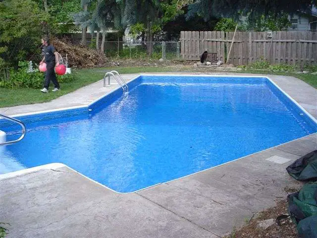 How to Replace a Vinyl Pool Liner