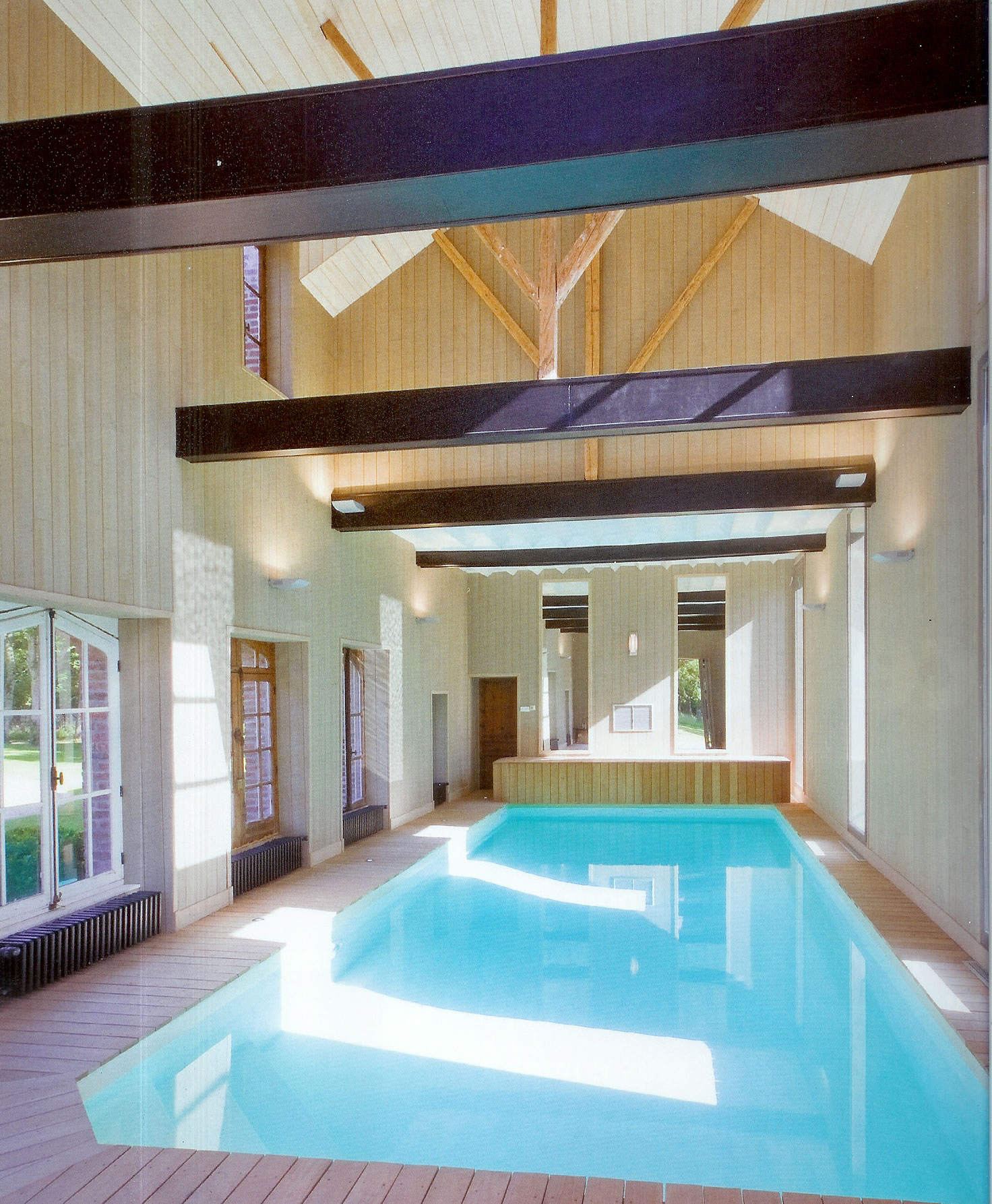Indoor Swimming Pool Ideas â HomesFeed