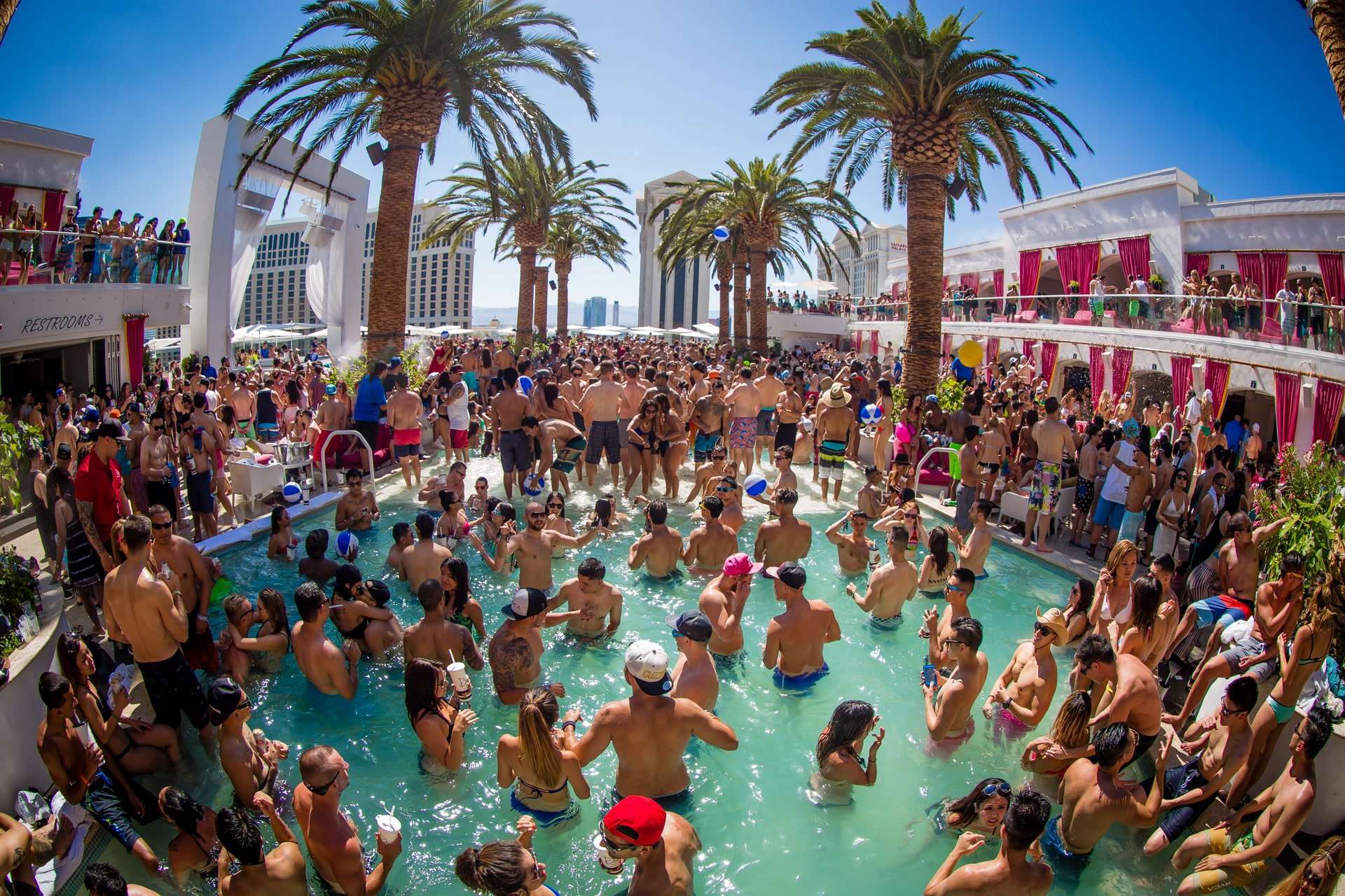 Las Vegas pools free for locals