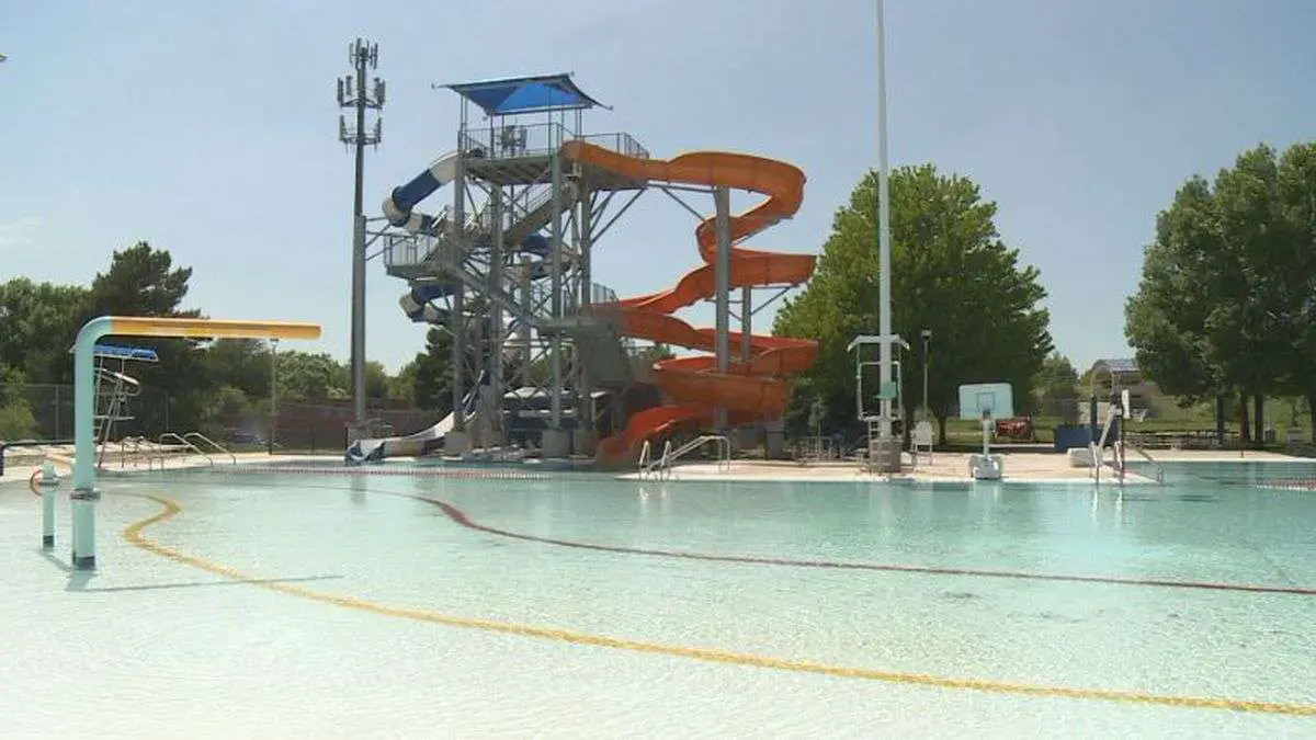 Lincoln city pools open Wednesday