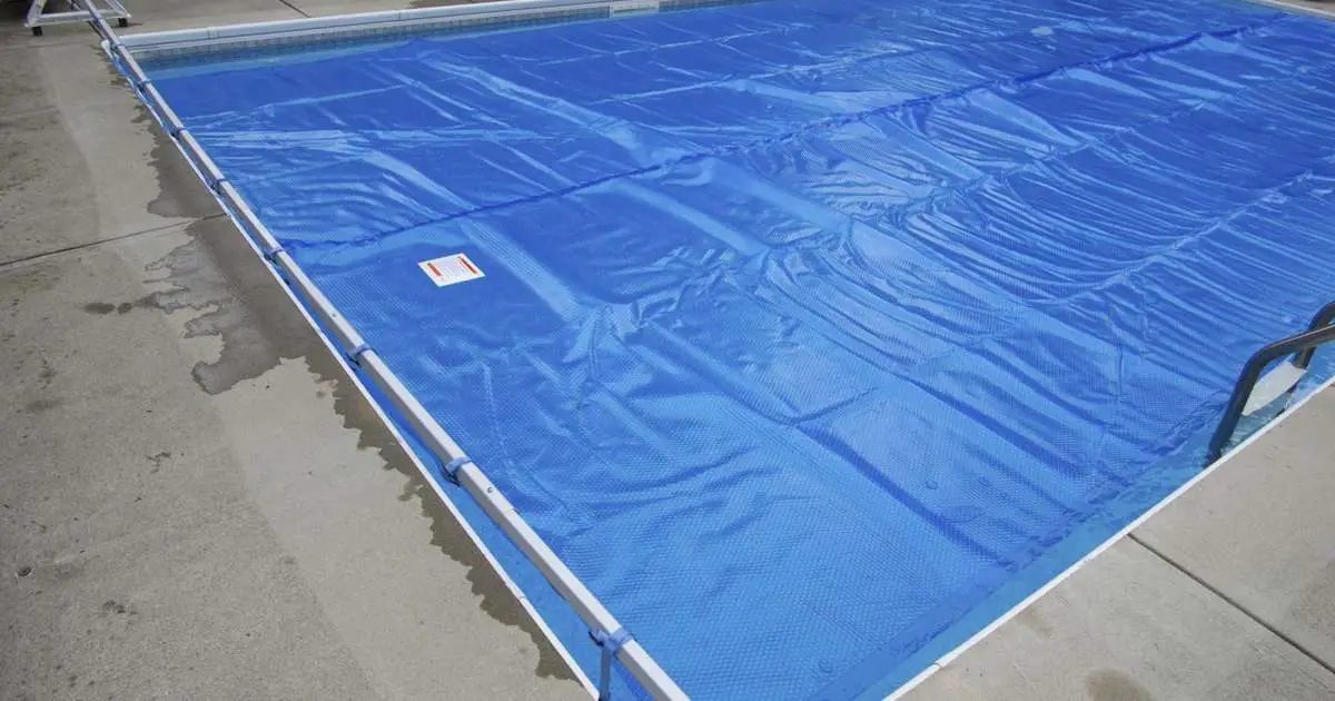 Organic Cleaning Tips for Vinyl Pool Liners