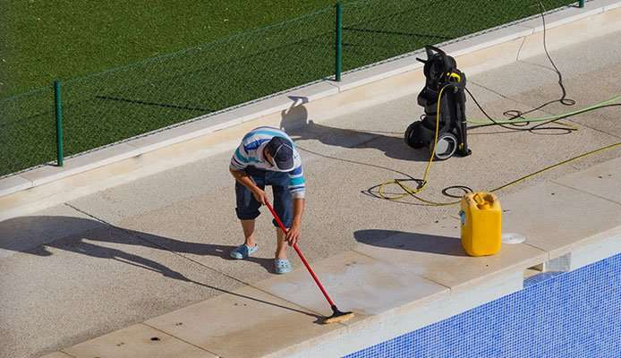 Pool Deck Cleaning: How To Clean Pool Deck ...
