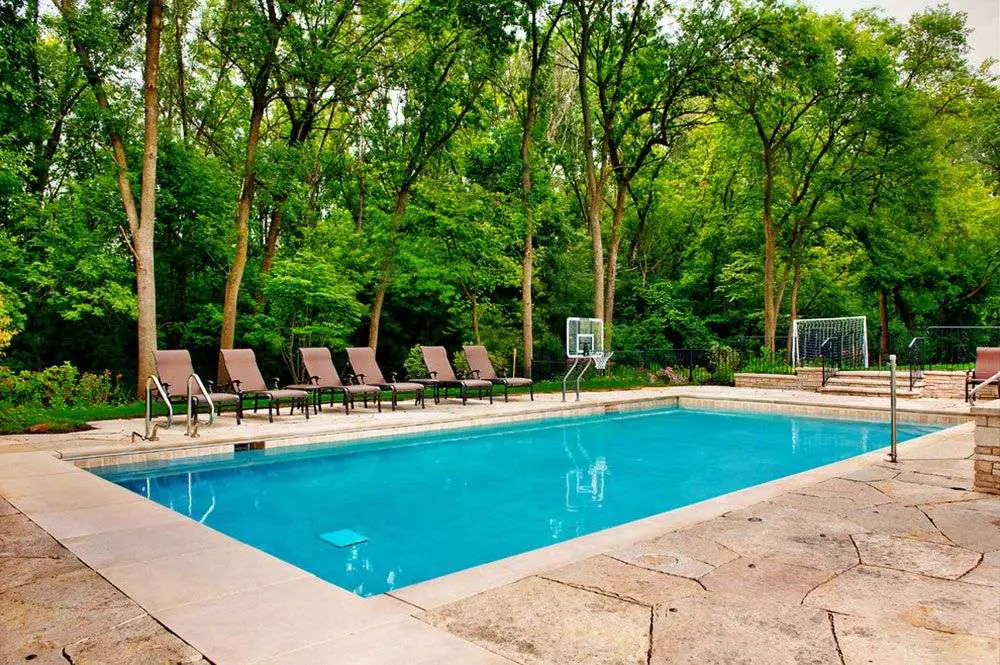 Pool maintenance: How to maintain a pool