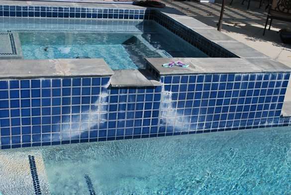 Pool & Spa Tile Calcium Removal In Carmel Valley
