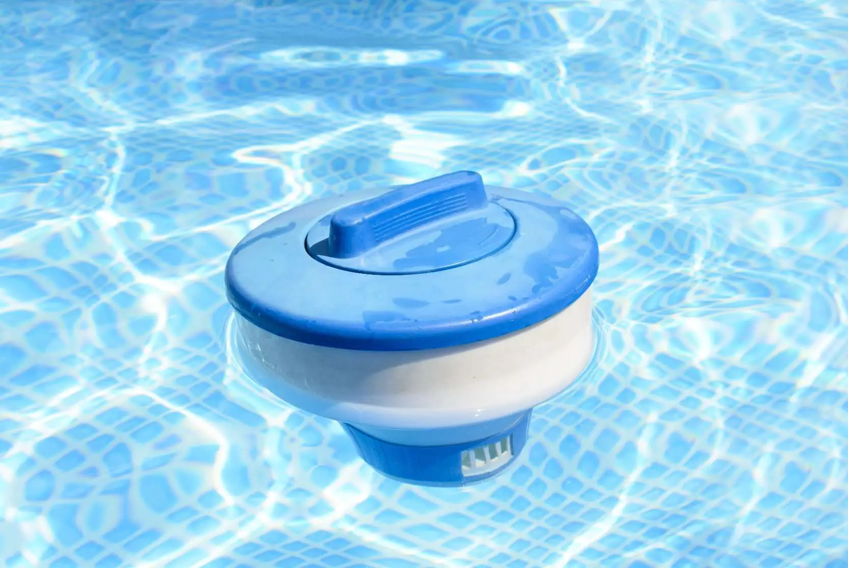 Why is Swimming Pool Chlorine So Expensive? Alternatives ...